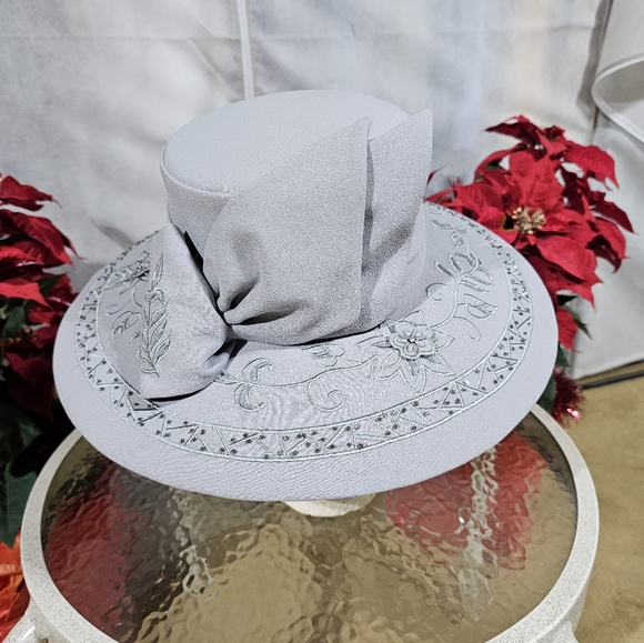 Pale blue gray Studio B fancy hat - Picture 2 of 6
